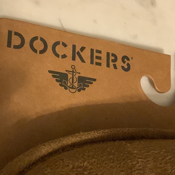 Men’s Docker’s Scuff Slippers - Picture 10 of 14